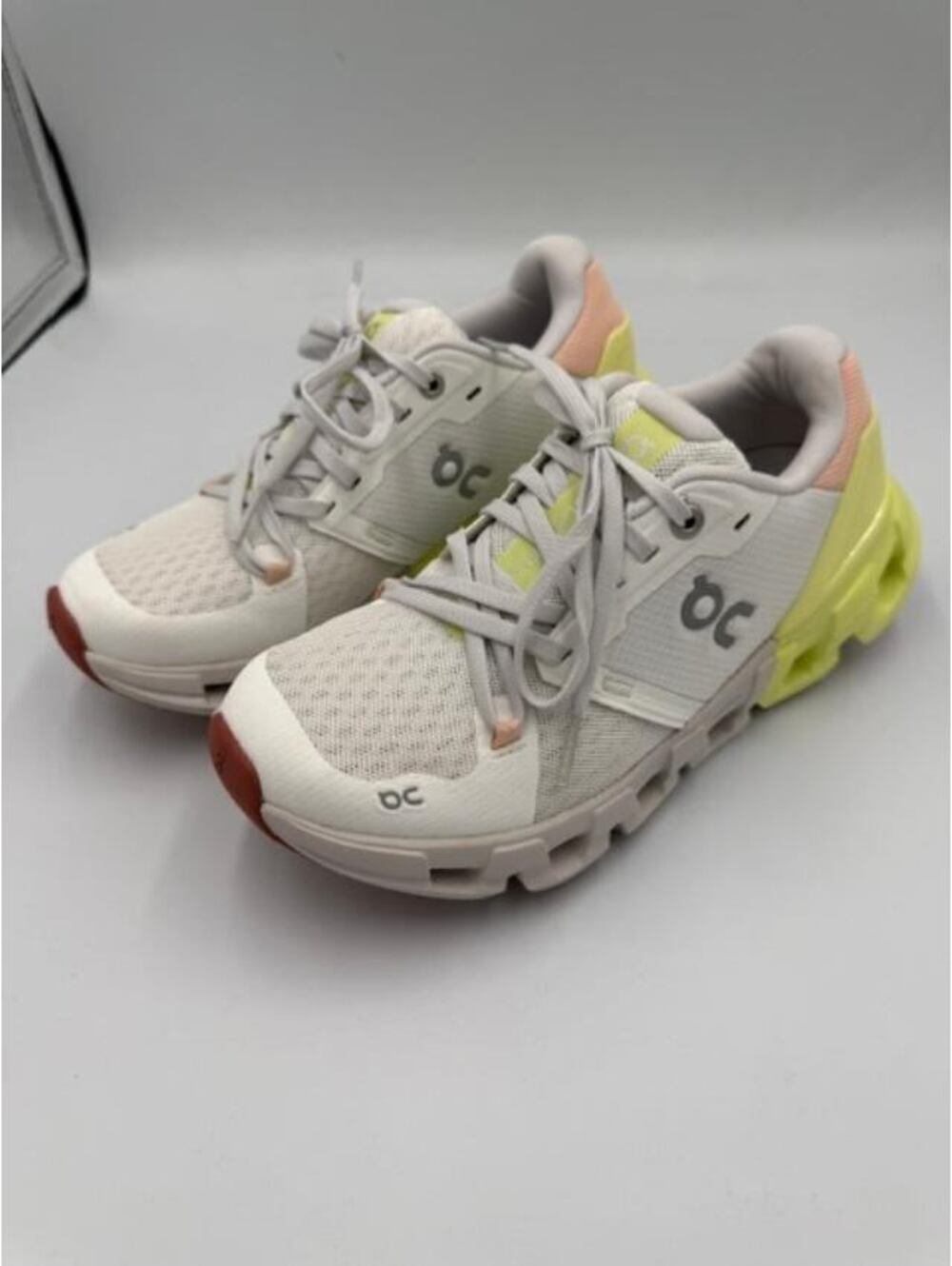 On Cloud - Cloudflyer 4 White/Hay Women's Size 5 New